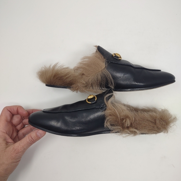 Gucci 37 Princetown fur black leather mules loafers slippers GG - Picture 10 of 16